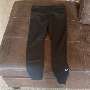 Nike Black Compression Leggings Moisture-Wicking Athletic Wear